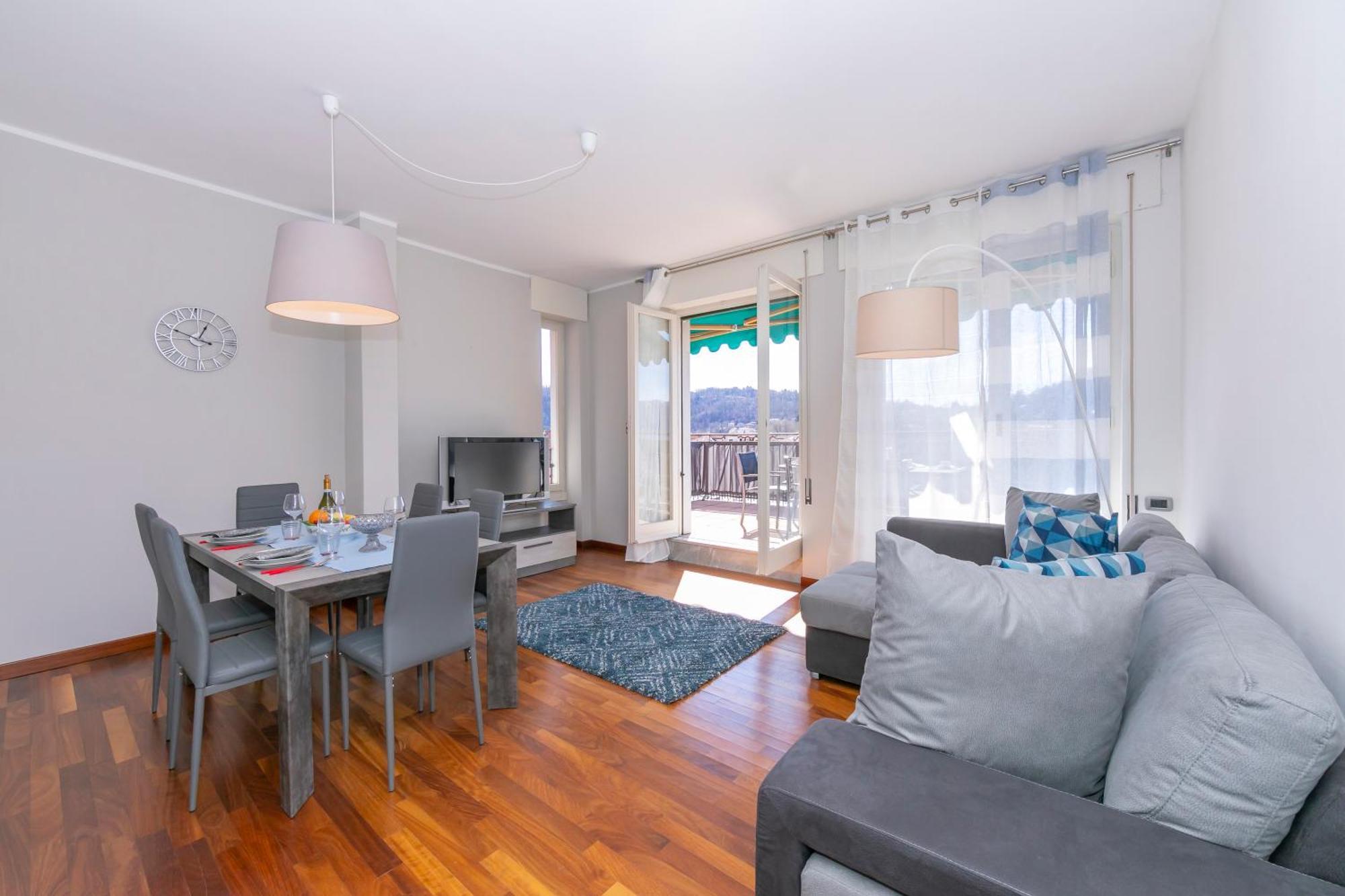 Appartamento Il Golfo Lake View - Happy Rentals Laveno Exterior photo